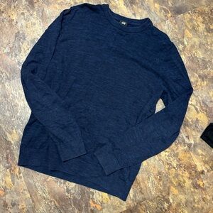 100% cotton navy blue H&M crewneck sweater